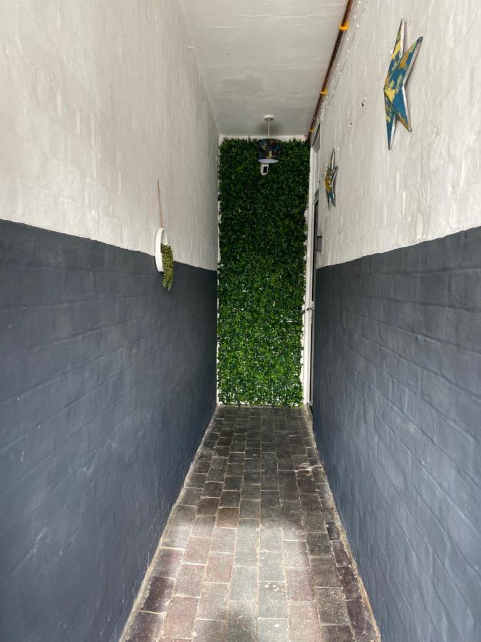 Luxury Spacious Renovated Townhouse Grantham Buitenkant foto